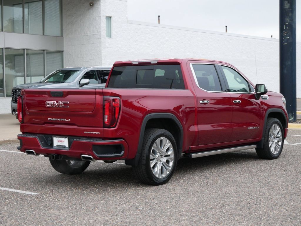 Used 2022 GMC Sierra 1500 Denali w/ Denali Premium Package AWD/4WD image 3
