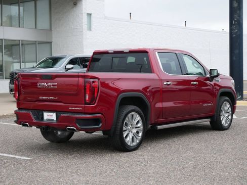 Used 2022 GMC Sierra 1500 Denali w/ Denali Premium Package AWD/4WD image 3