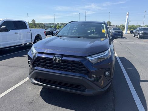 Used 2023 Toyota RAV4 XLE Premium FWD image 2