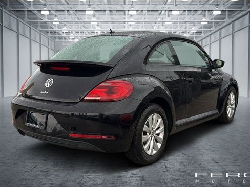 Used 2017 Volkswagen Beetle 1.8T S image 5
