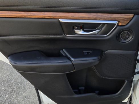 Used 2017 Honda CR-V EX-L image 12