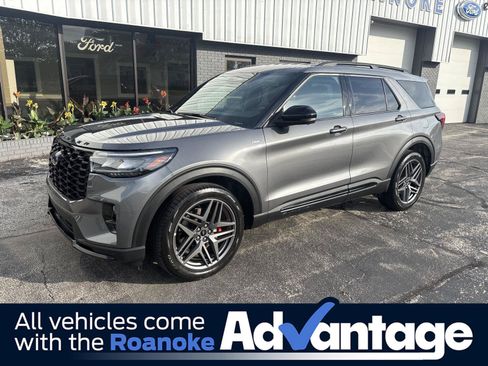 Used 2025 Ford Explorer ST-Line w/ ST-Line Street Pack AWD/4WD image 1