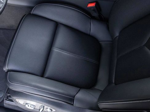 New 2026 Porsche Macan Turbo image 75