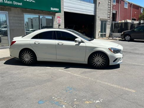 Used 2018 Mercedes-Benz CLA 250 4MATIC image 7