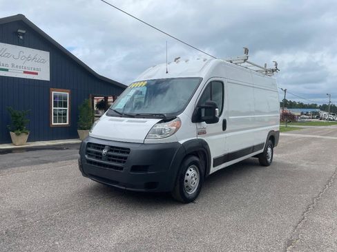 Used 2016 RAM ProMaster 2500 w/ Cargo Convenience Group FWD image 1
