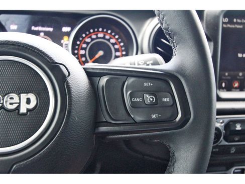 Used 2023 Jeep Gladiator Sport AWD/4WD image 24