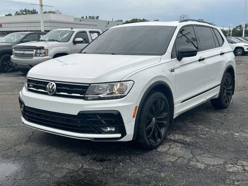 Used 2021 Volkswagen Tiguan SE R-Line FWD image 7