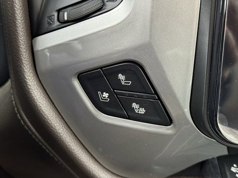 Used 2017 GMC Sierra 2500 Denali w/ Duramax Plus Package image 18