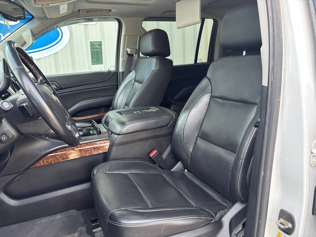 Used 2020 Chevrolet Suburban Premier AWD/4WD image 9