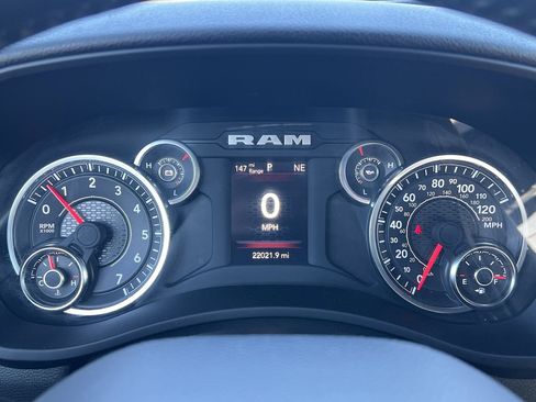 Used 2024 RAM 2500 Big Horn w/ Bed Utility Group image 13