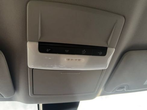Used 2025 Nissan Altima 2.5 SV FWD image 26