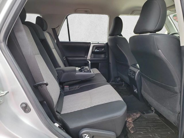 Used 2022 Toyota 4Runner SR5 AWD/4WD image 23