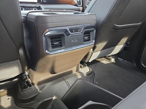 Used 2025 GMC Sierra 1500 Denali AWD/4WD image 13