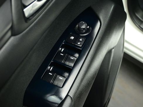 Used 2018 MAZDA CX-5 Sport image 17