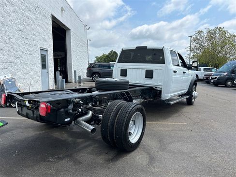 New 2024 RAM 4500 Tradesman w/ Chrome Appearance Group image 8