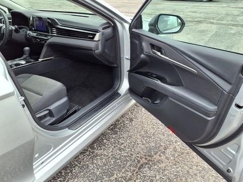 Used 2025 Toyota Camry LE FWD image 74