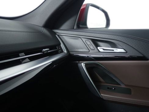 Certified 2025 BMW X2 xDrive28i image 29