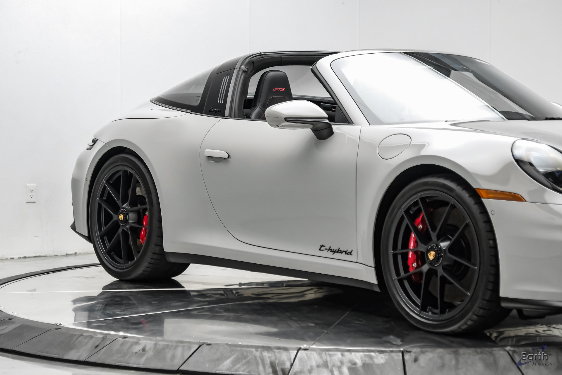 Used 2025 Porsche 911 Targa 4 GTS AWD/4WD image 34