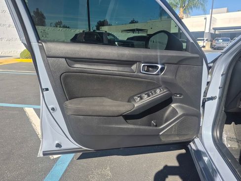 Used 2022 Honda Civic Sport image 12