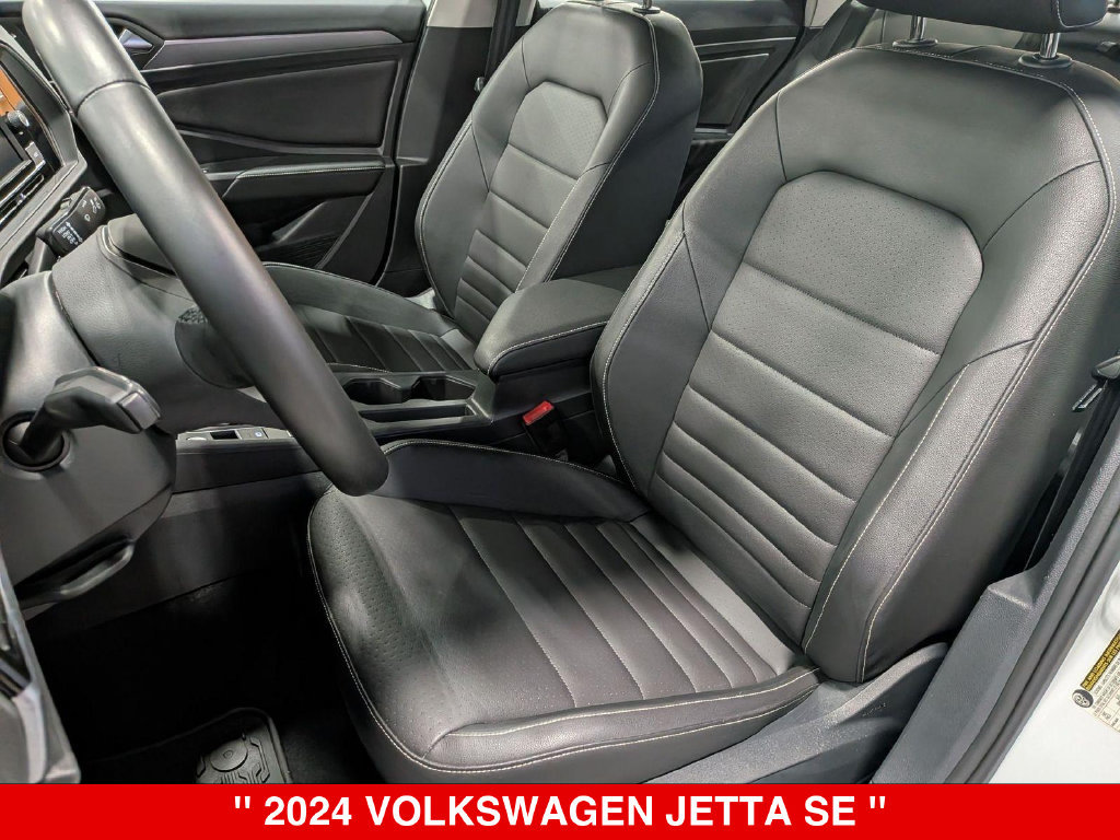 Used 2024 Volkswagen Jetta SE FWD image 13