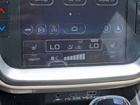Certified 2025 Subaru Outback Premium AWD/4WD image 13