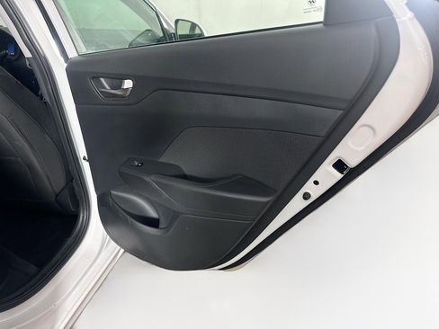 Used 2022 Hyundai Accent SEL FWD image 27
