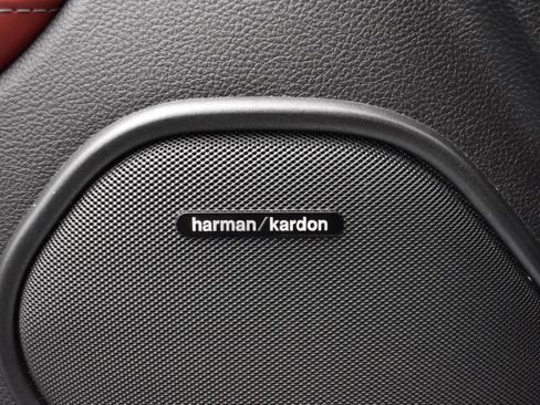 Used 2022 Dodge Durango R/T w/ Tow 'N Go Package image 10