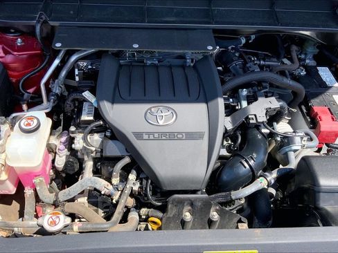 Used 2023 Toyota Highlander XLE AWD/4WD image 31