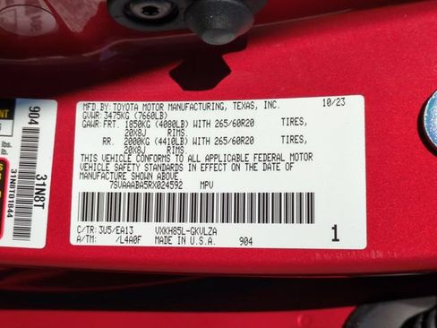 Used 2024 Toyota Sequoia Limited w/ Tow Technology Package AWD/4WD image 38