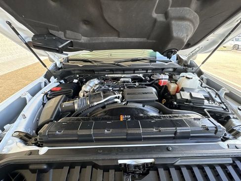 Certified 2025 GMC Sierra 2500 AT4 w/ AT4 Preferred Package image 30