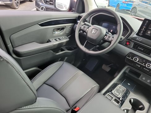 New 2026 Honda Pilot EX-L image 3