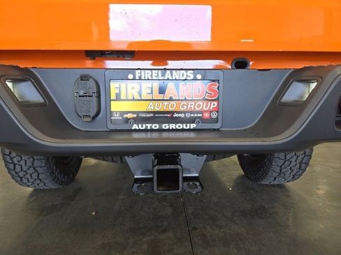 New 2025 Jeep Gladiator Mojave w/ Convenience Group image 23