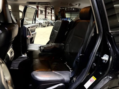 Used 2016 Lexus GX 460 w/ Premium Package AWD/4WD image 18