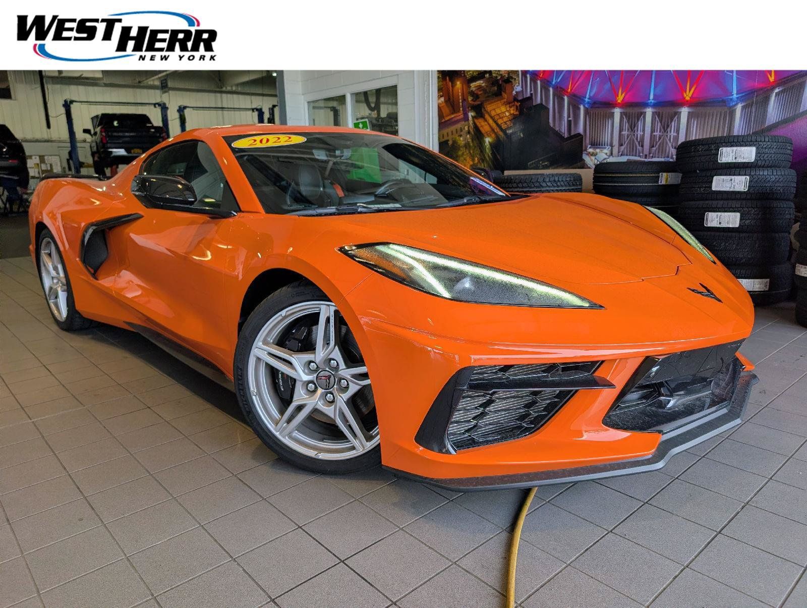 Used 2022 Chevrolet Corvette Stingray Preferred Cpe w/ Z51 Performance Package RWD image 1