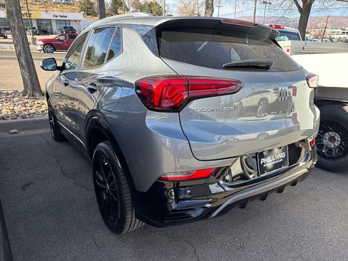 Used 2025 Buick Encore GX Sport Touring image 14