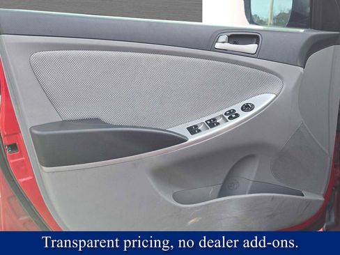 Used 2013 Hyundai Accent GLS image 18