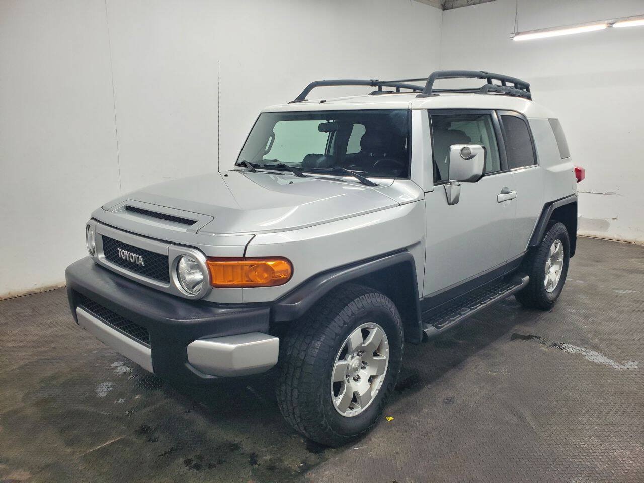 Used 2007 Toyota FJ Cruiser 4WD w/ Upgrade Pkg 1 image 1