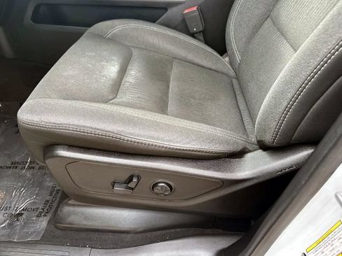 Used 2019 RAM 1500 Big Horn AWD/4WD image 20