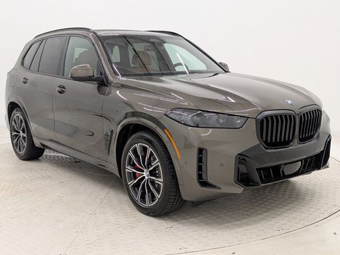 New 2026 BMW X5 xDrive50e w/ M Sport Package AWD/4WD image 7