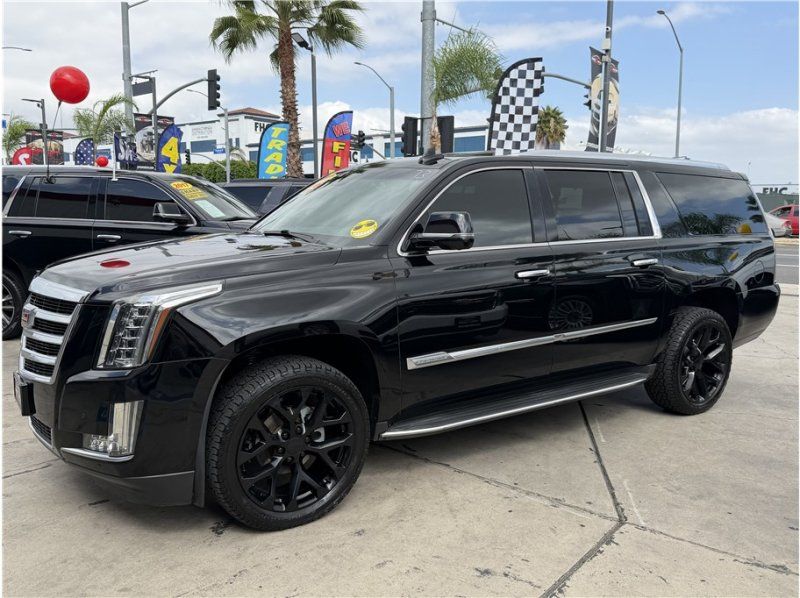 Used 2016 Cadillac Escalade ESV Luxury AWD/4WD image 55