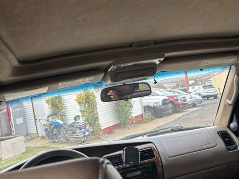 Used 2000 Toyota 4Runner Limited image 45