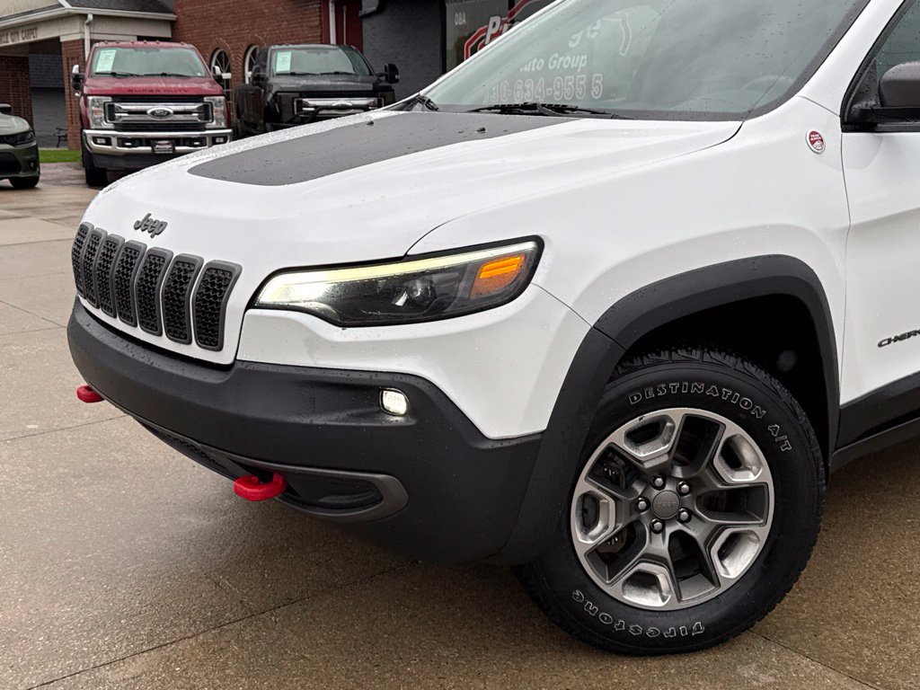 Used 2019 Jeep Cherokee Trailhawk w/ Cold Weather Group AWD/4WD image 21
