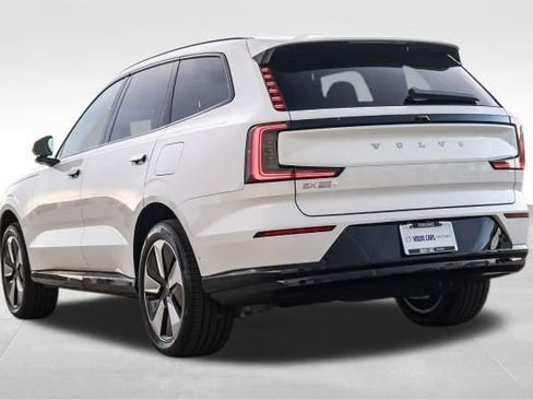 New 2025 Volvo EX90 Plus image 6