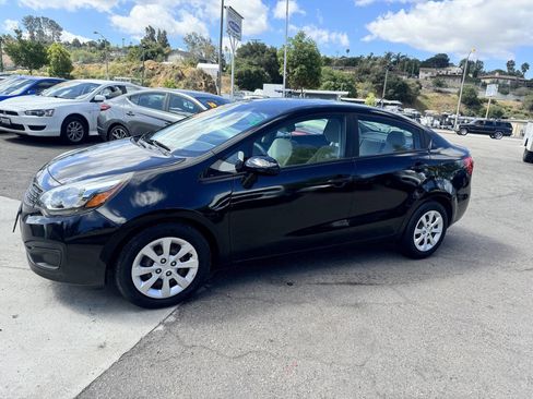 Used 2013 Kia Rio LX FWD image 9