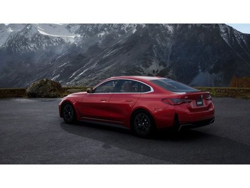 New 2026 BMW i4 eDrive40 RWD image 2