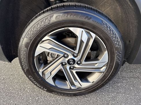 Certified 2023 Hyundai Santa Fe SEL image 9