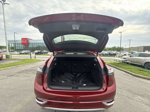 Used 2023 Buick Envision Avenir AWD/4WD image 23