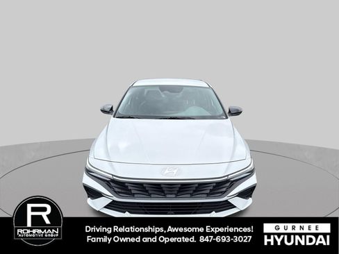Used 2026 Hyundai Elantra Sport FWD image 3