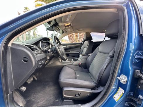Used 2021 Chrysler 300 Touring w/ Sport Appearance Package RWD image 20