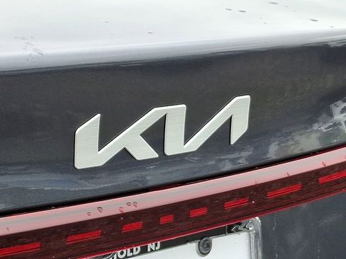 Certified 2024 Kia Forte LXS w/ LXS Technology Package FWD image 28
